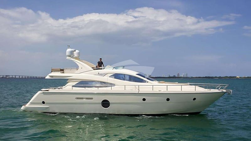 Yacht Charter NEXT LEVEL