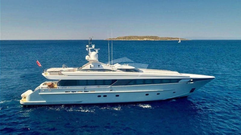 Yacht Charter ALMA
