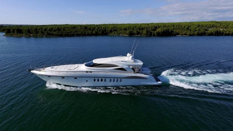 Yacht Charter ALLIE