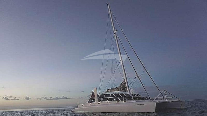Yacht Charter ARGO NAVIS