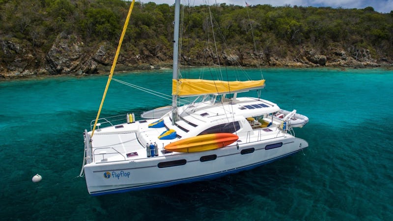Yacht Charter MARY