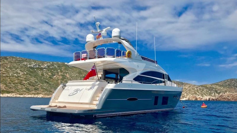 Yacht Charter B4