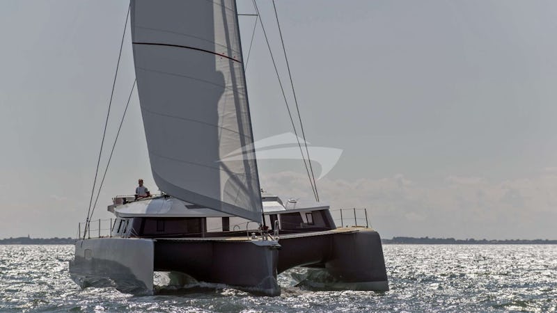 Yacht Charter TRILOGY