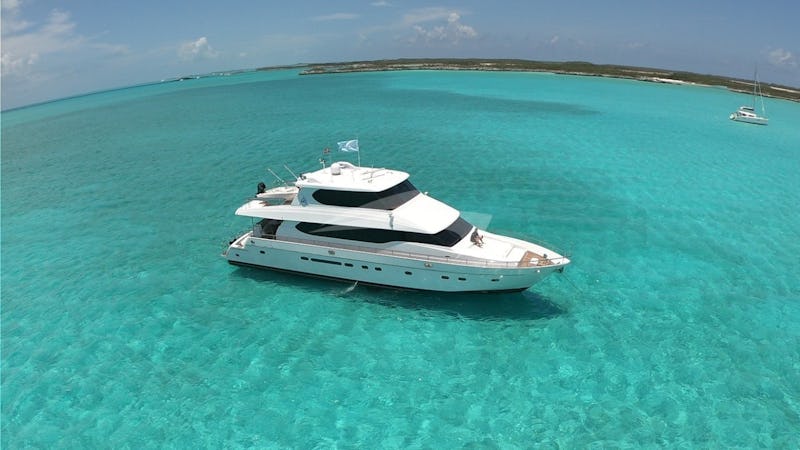 Yacht Charter TORTUGA