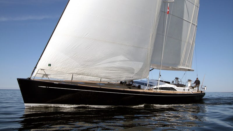 Yacht Charter ALCHEMY IV
