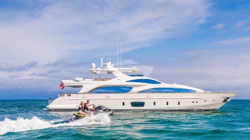 Yacht Charter AMANECER