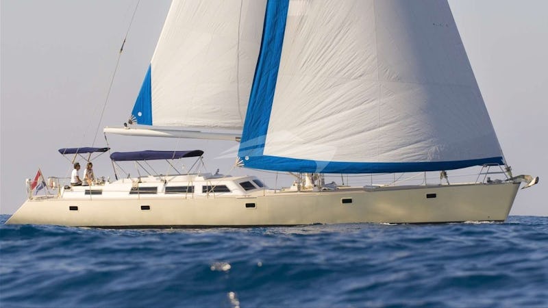 Yacht Charter VOYAGER DREAMS