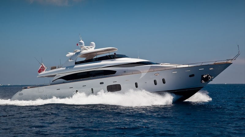 Yacht Charter AUBREY