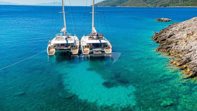Yacht Charter MERIDIAN ADVENTURE - AEGEAN COAST