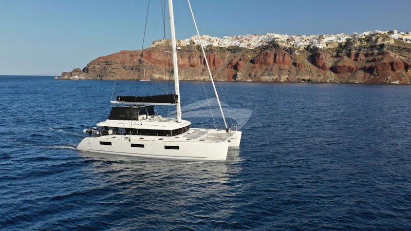 Yacht Charter SANTORINI