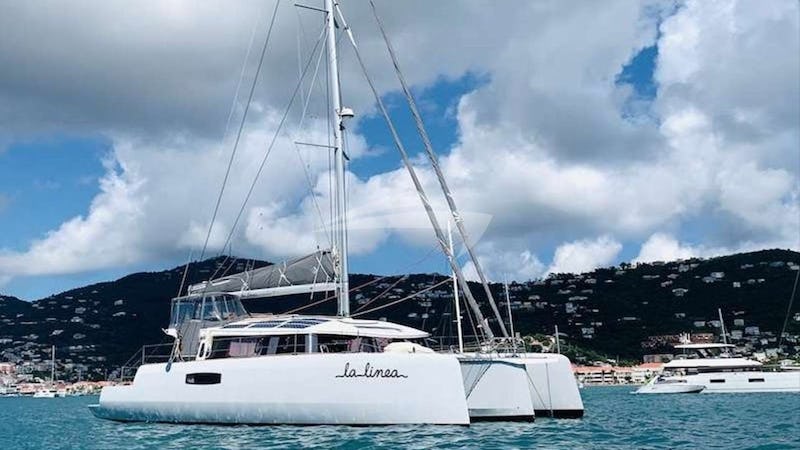 Yacht Charter LA LINEA