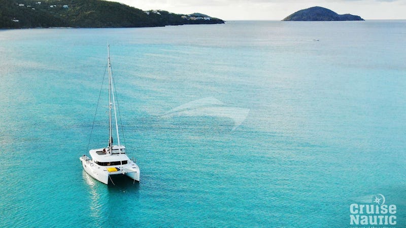 Yacht Charter CRUISENAUTIC