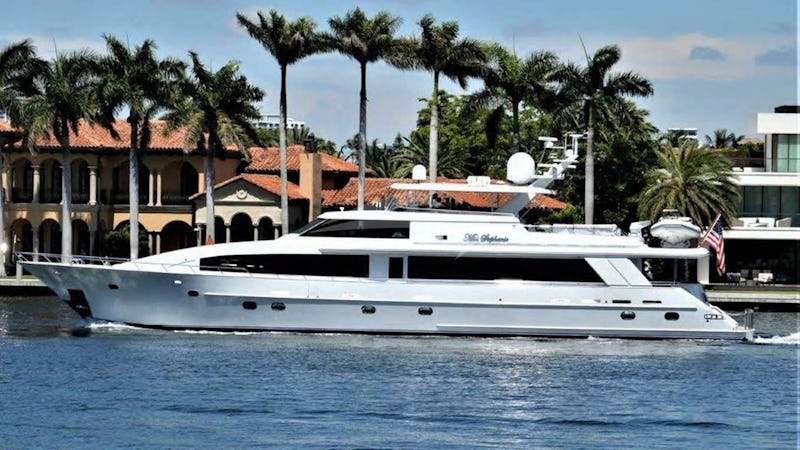 Yacht Charter MISS STEPHANIE