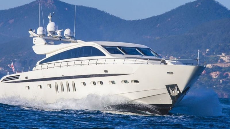 Yacht Charter ESTEL