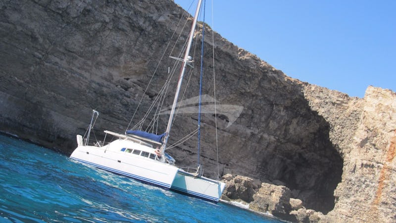 Yacht Charter FISHING CAT VALENTINA