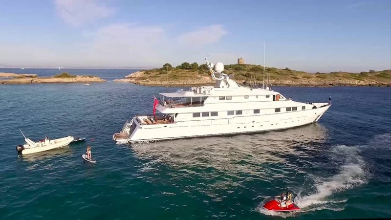 Yacht Charter CD TWO