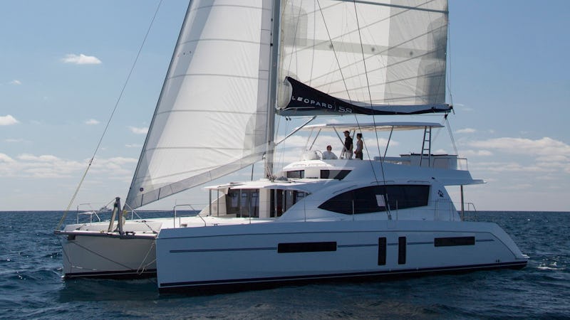 Yacht Charter TI ZOURIT