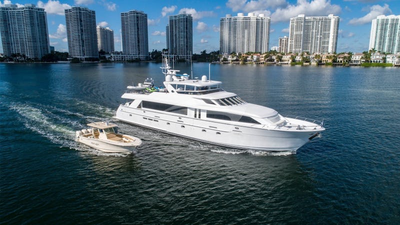 Yacht Charter ANTHEM
