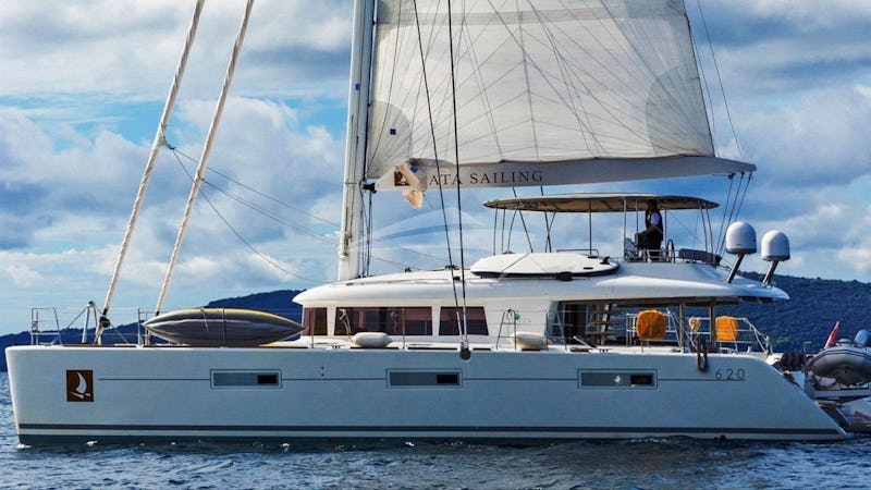 Yacht Charter MY DESTINY