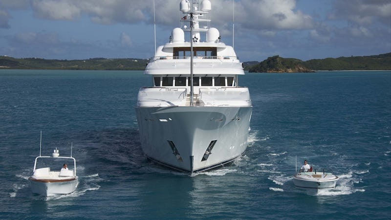 Yacht Charter CALLISTO
