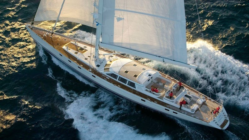 Yacht Charter CAVALLO