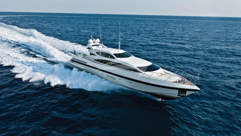 Yacht Charter ALLURE