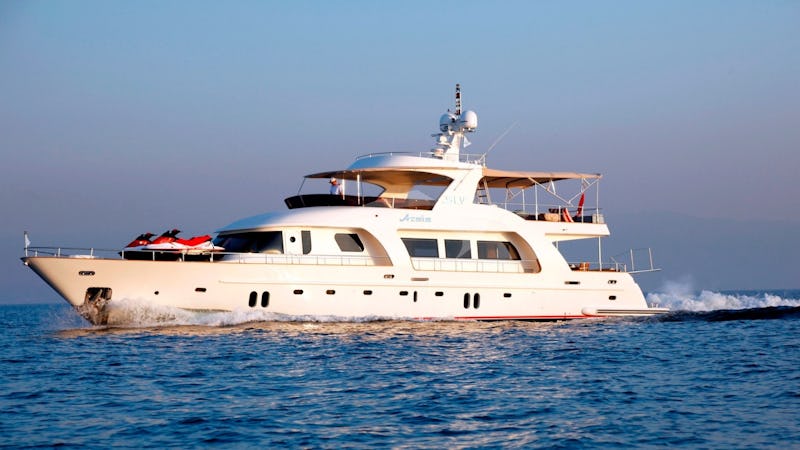 Yacht Charter AZMIM
