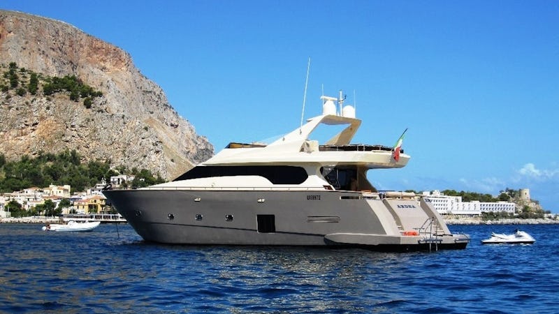 Yacht Charter ANDEA