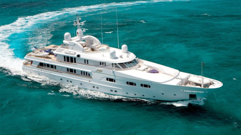 Yacht Charter LADY M II