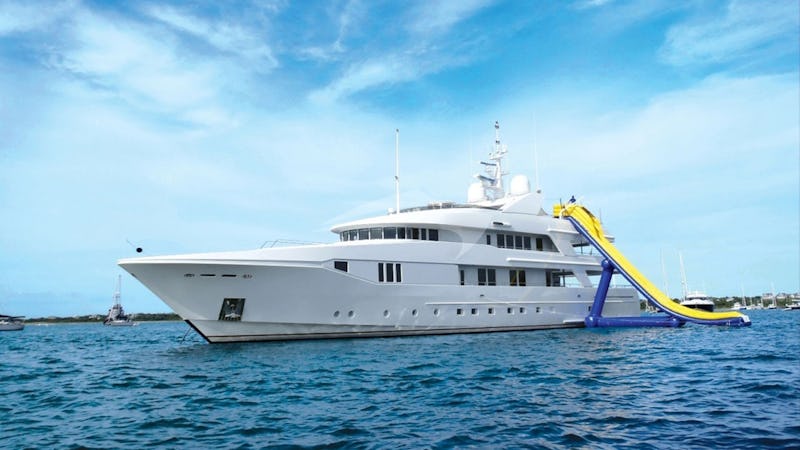 Yacht Charter RHINO