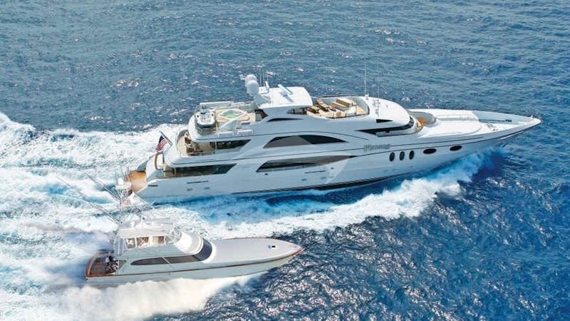 Yacht Charter WHEELS