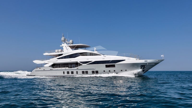 Yacht Charter 'H