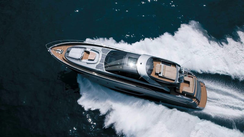 Yacht Charter RHINO A