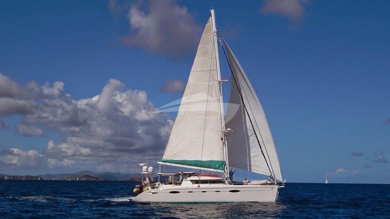 Yacht Charter DELPHINE