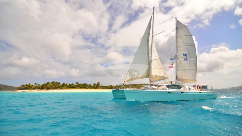Yacht Charter HERON