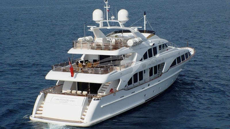 Yacht Charter WILD THYME