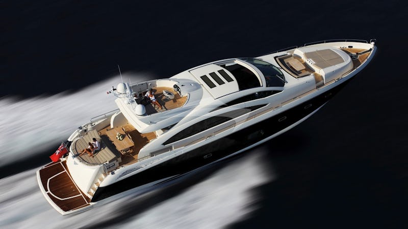 Yacht Charter SKYFALL UNITED KINGDOM