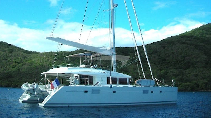 Yacht Charter ZYLKENE