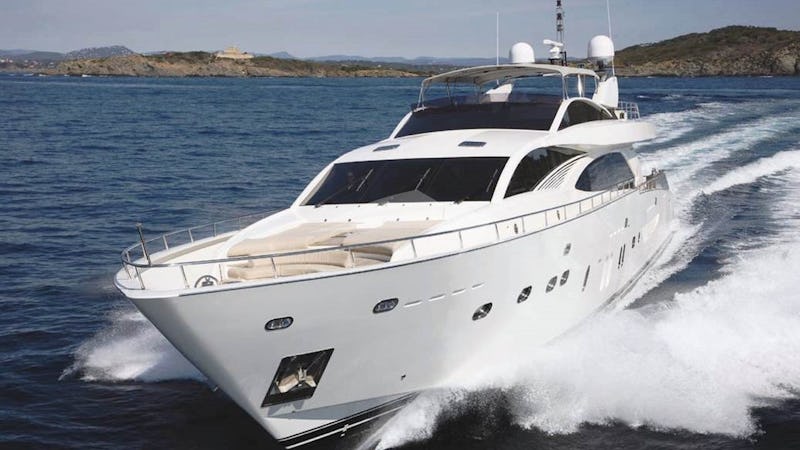 Yacht Charter LADY EMMA