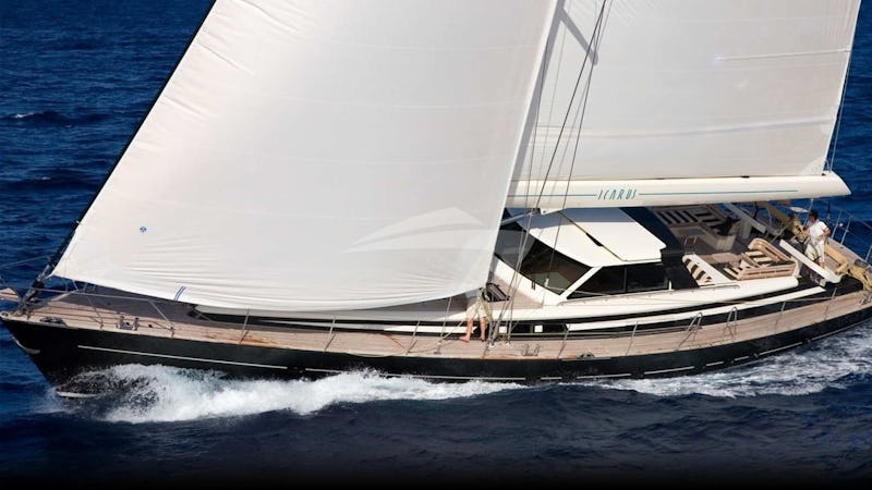 Yacht Charter ICARUS
