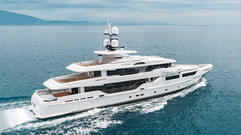 Yacht Charter PETRATARA