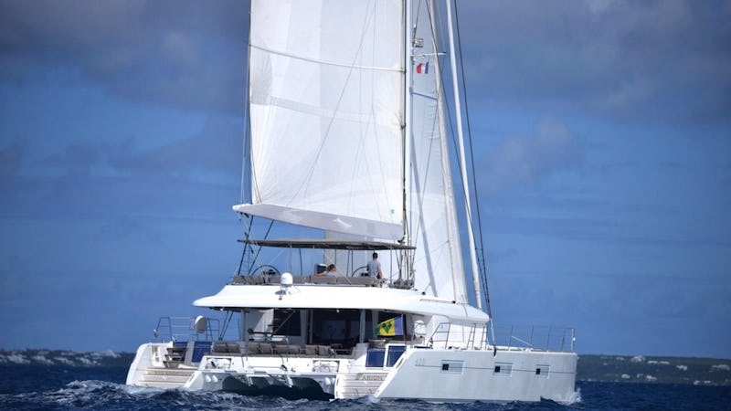 Yacht Charter ARION