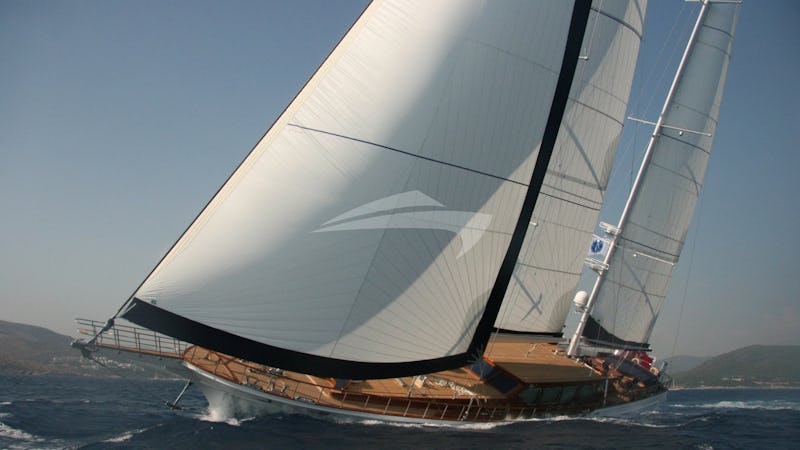 Yacht Charter CLEAR EYES