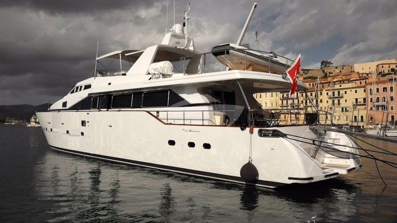 Yacht Charter MOONRAKER II