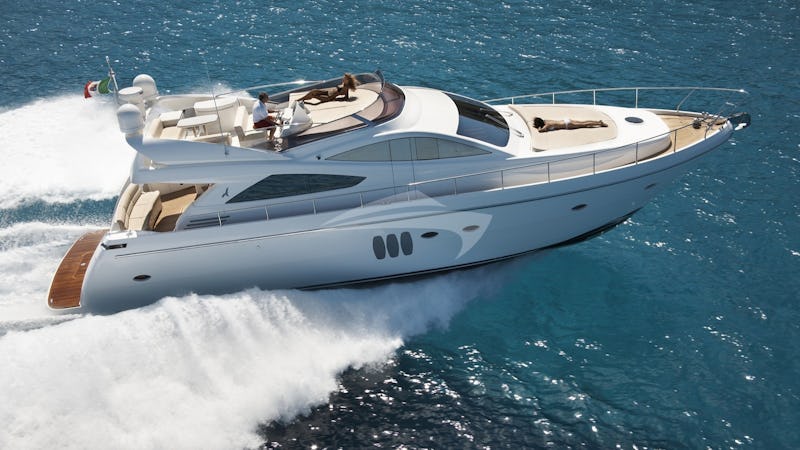 Yacht Charter SUSY