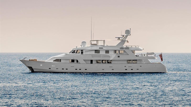 Yacht Charter SUPERFUN