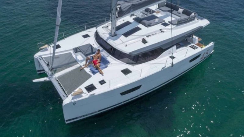Yacht Charter RUCKUS