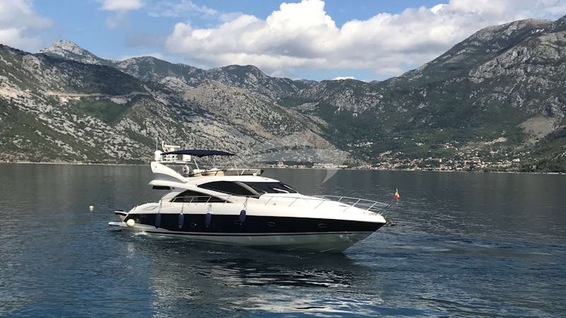 Yacht Charter COPACABANA