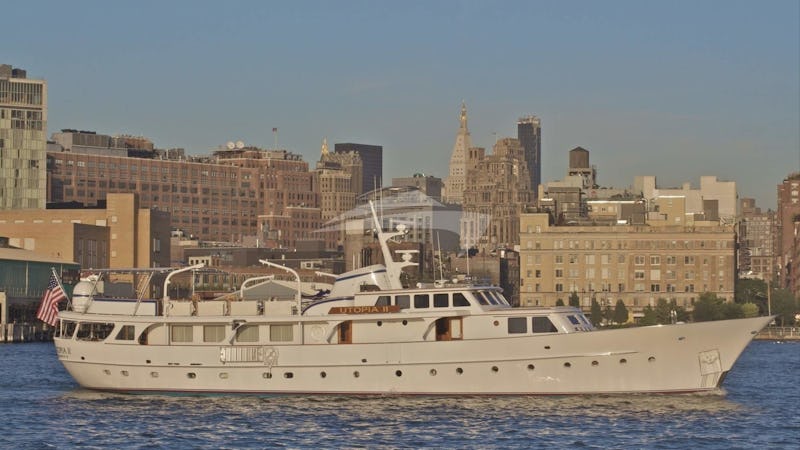 Yacht Charter ALHAMBRA