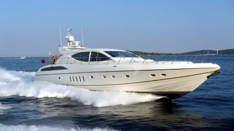 Yacht Charter OLA MONA